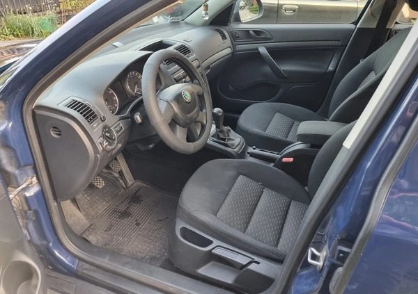 Skoda Octavia cena 23300 przebieg: 164000, rok produkcji 2012 z Stalowa Wola małe 106